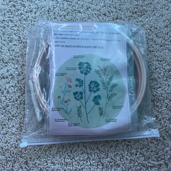 Sewing kit! - Picture 1 of 3
